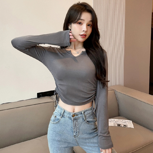 [Real shot] Design niche drawstring v-neck shoulder t-shirt for women in autumn and winter, hot girl slimming short long-sleeved top