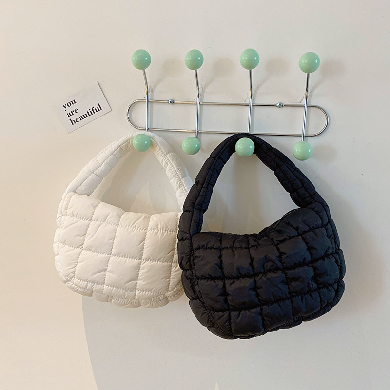 Autumn and winter mini cloud handbag Korean version new down jacket armpit bag bubble elastic foreign trade handbag