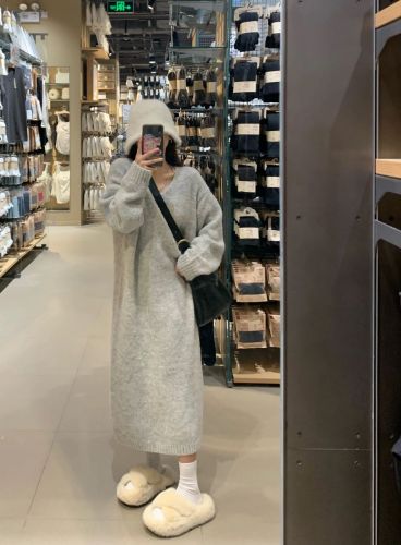 Knitted dress women's winter lazy style loose and versatile mid-length skirt above the knee thickened V-neck gray sweater skirt