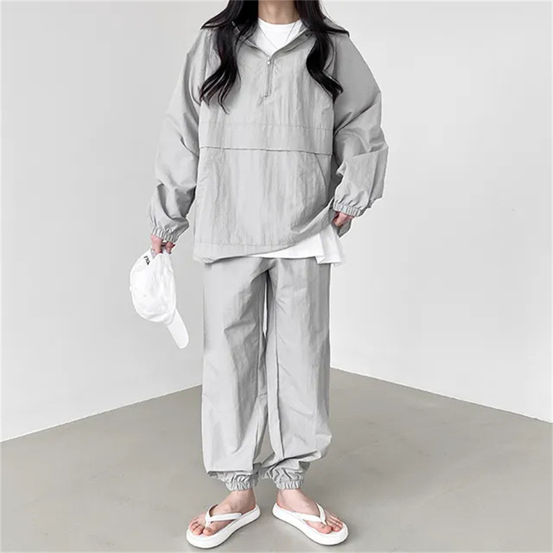 South Korea's 2024 new solid color hooded suit chain casual two-piece spring and autumn trend Korean version large size Korean version sports zipper