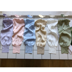 New summer sun protection silk sleeves. Cycling loose and lightweight arm guards. UV protection women's ice silk sleeves.