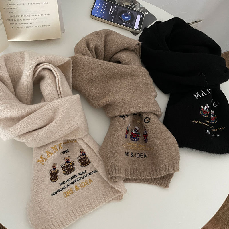 Japanese Three Bears Embroidered Scarf Women's Autumn and Winter New Cute Cartoon Knitted Warm and Thickened Couple Scarf