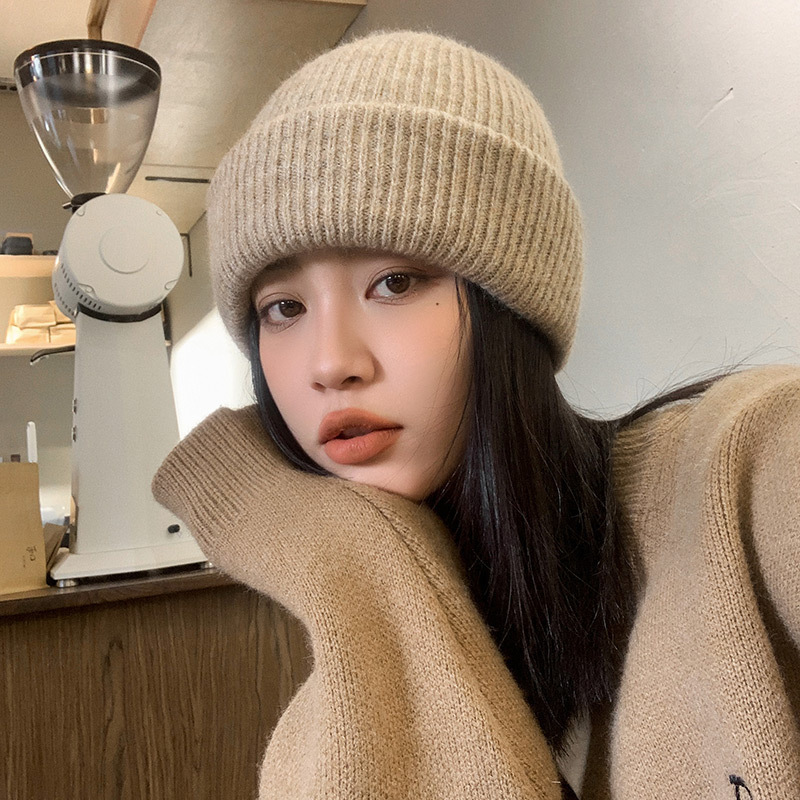 Autumn and winter woolen hat trendy Korean warm hat women's ear protection cold hat pullover hat solid color versatile small knitted hat showing face