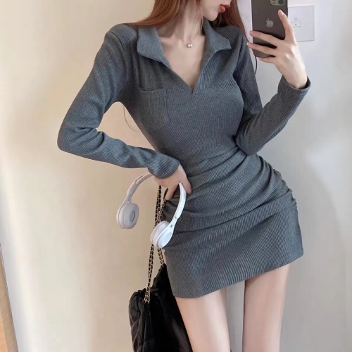 Autumn and winter new POLO collar slim knitted long-sleeved sexy hip-hugging pleated dress for women with petite temperament skirt