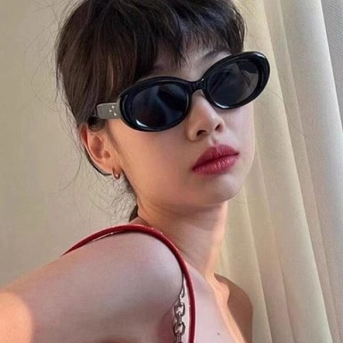 Trendy oval white frame sunglasses, European and American concave shape sunglasses for taking pictures for women with big faces, cat eyes, sun protection, ins internet celebrity