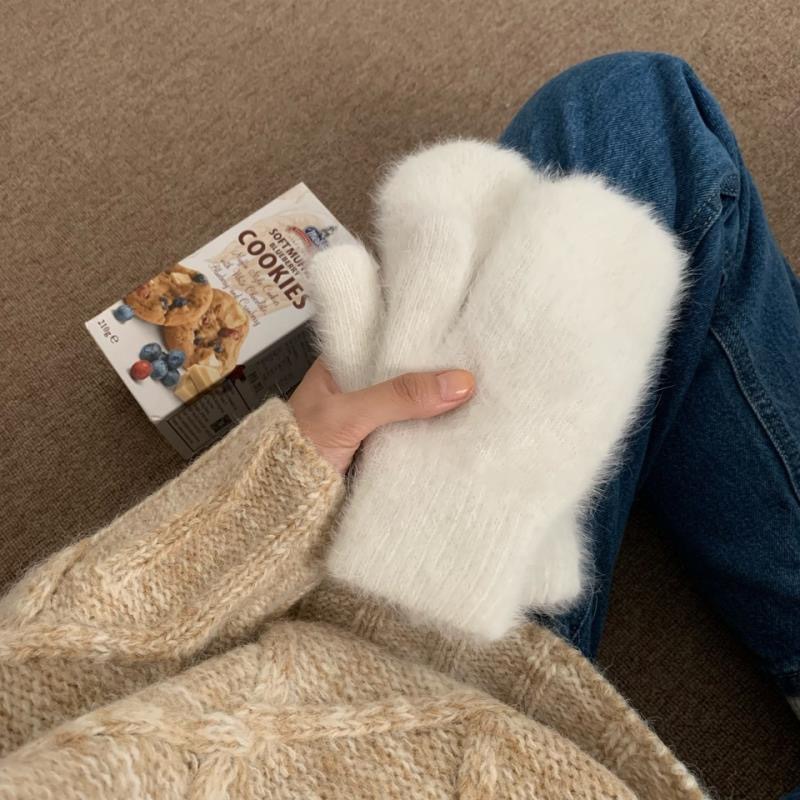 Gloves for women in winter, cute students, warm, high-looking, anti-freeze cycling, imitation mink fur, Korean version, plus velvet, thickened fingers