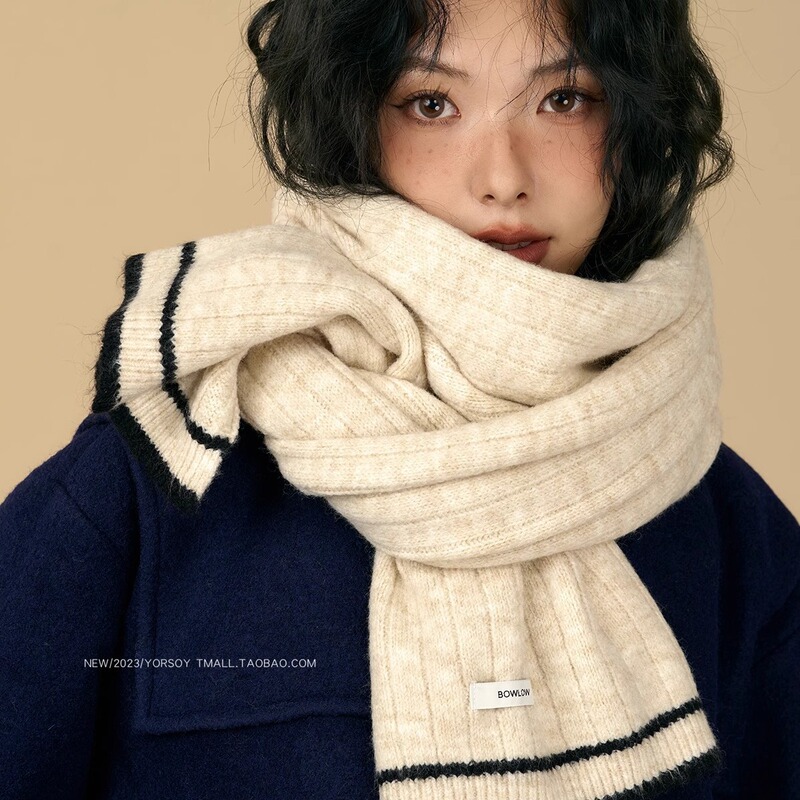 Soft glutinous rice white scarf for girls winter retro college style atmosphere student couple thickened warm scarf for men