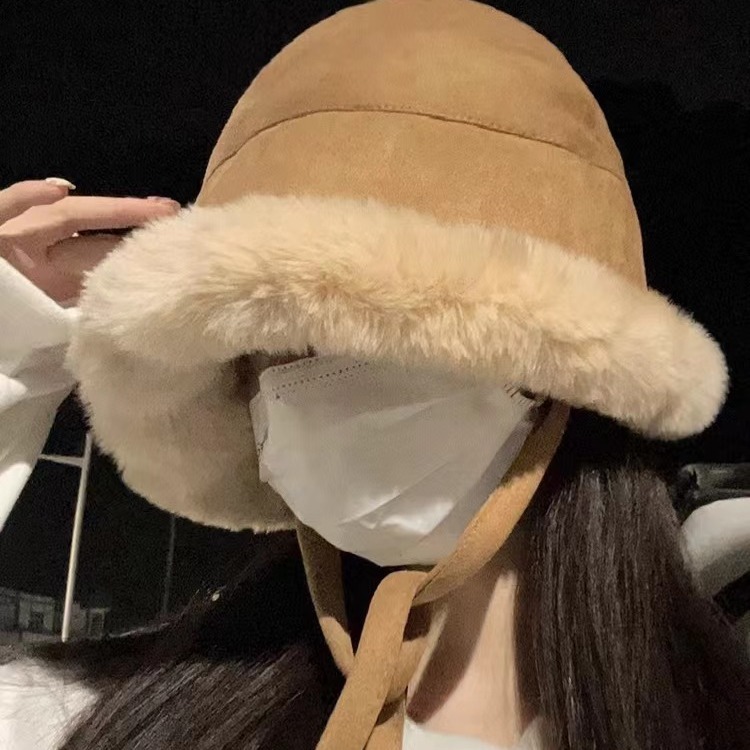 Plush Mongolian hat for women in winter new versatile thickened warm ear protection hat windproof pullover hat suede basin hat