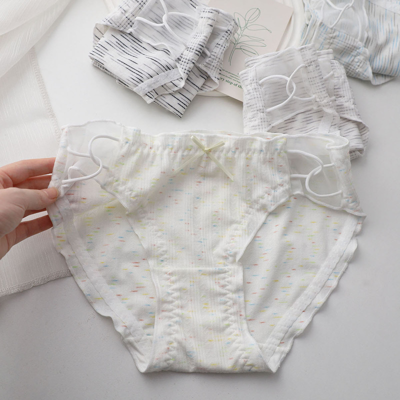 Lightly sweet and salty beauty, casual and gentle girl's ear-trimmed briefs, comfortable and relaxing atmosphere, women's underwear