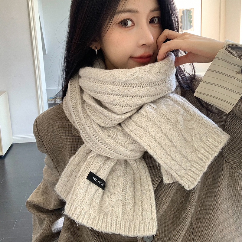 Soft and waxy wool knitted twist scarf for couples winter 2024 new Korean style versatile thickened warm scarf for students