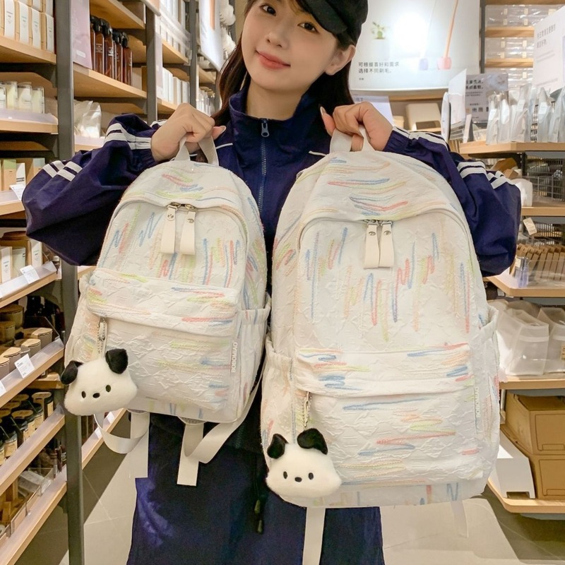 Backpack for girls traveling, cute girl, simple college student, versatile, lightweight and fashionable, spring outing, middle school school bag