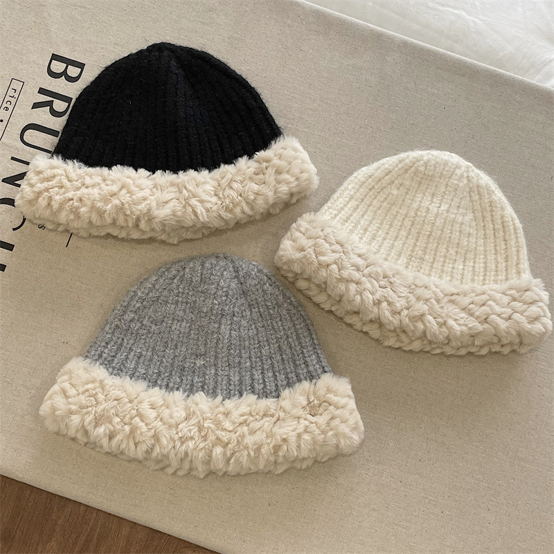 Plush knitted beanie women's autumn and winter warm and versatile ins cute face-breaking hot pot hat