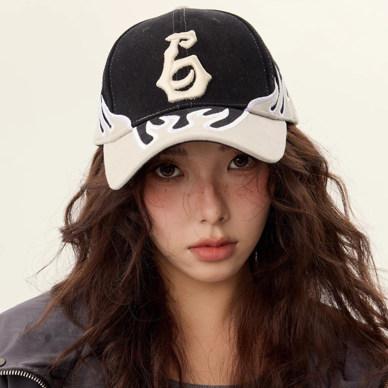 Trendy American retro baseball cap for women, casual street embroidery hard top, face-showing small hat, hot girl sun protection peaked cap