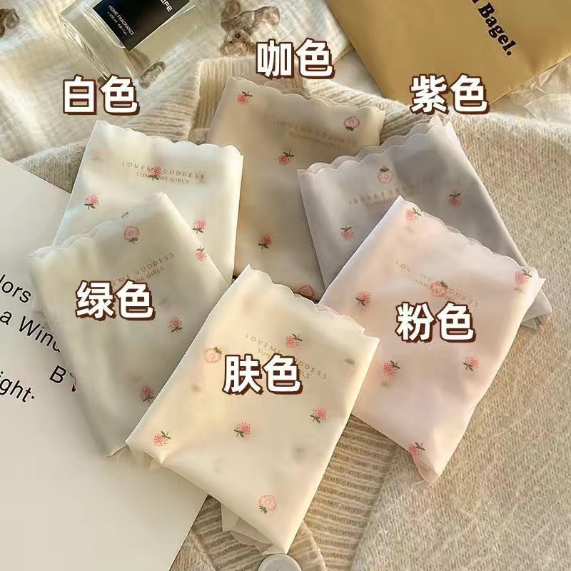 3D facial mask pants, ice silk seamless underwear for women, strawberry girl sexy peach buttocks, quick-drying, nude feeling, hip-covering women's briefs