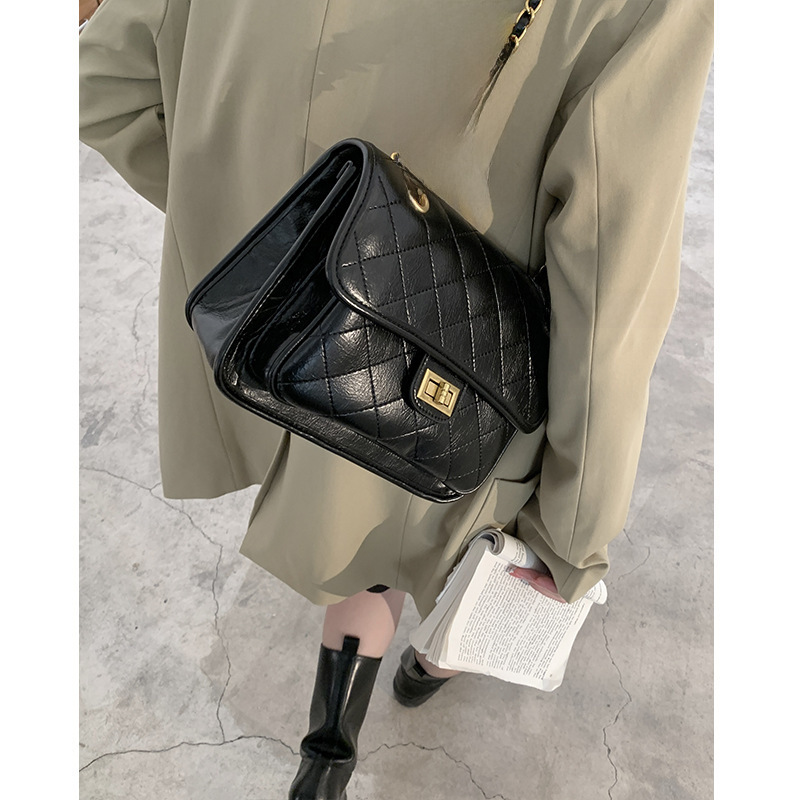 Versatile ins large capacity tote bag new Korean version small fragrant style rhombus chain bag trendy wandering bag