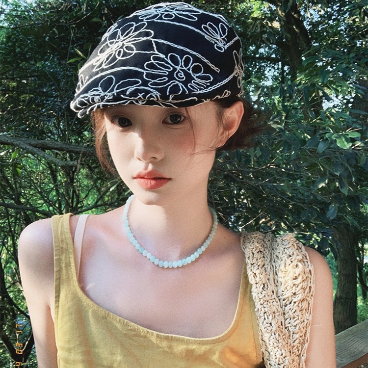 Korean ins blogger's same retro flower embroidered forward hat, versatile face-showing beret hat, painter's hat, trendy