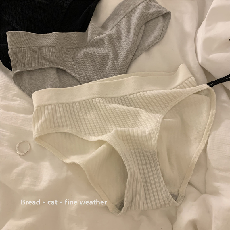Japanese simple four-season soft low-waist underwear for women high-elastic large size girls autumn and winter pure cotton crotch seamless underwear for women