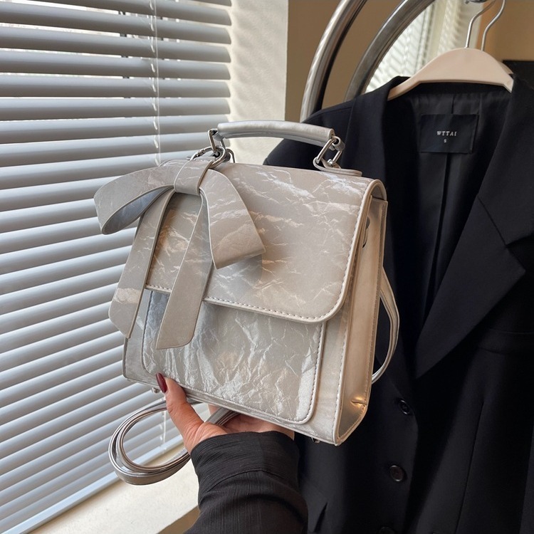 Bow Knot Backpack Women's 2024 New Trendy Fashion College Style Backpack Versatile Handheld School Bag Small Square Bag