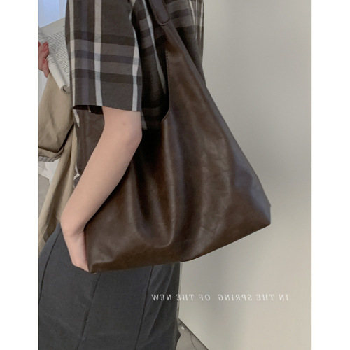 Wholesale retro high-end texture armpit bag women's new simple fashion versatile ins shoulder tote bag