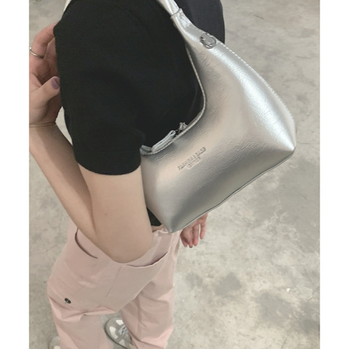 French niche high-end texture handbag women's new silver armpit bag fashion chain shoulder crossbody bag