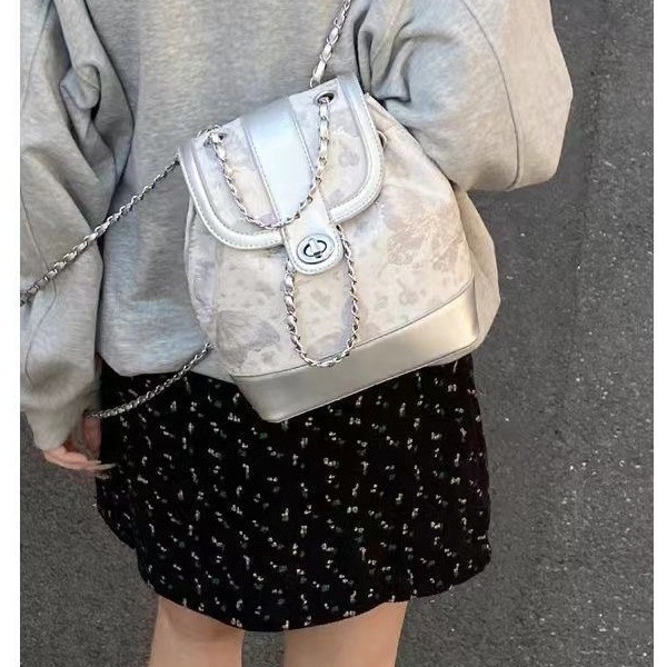 Popular ins style beautiful dancing butterfly chain backpack 2024 new fragrance style bag casual niche portable backpack
