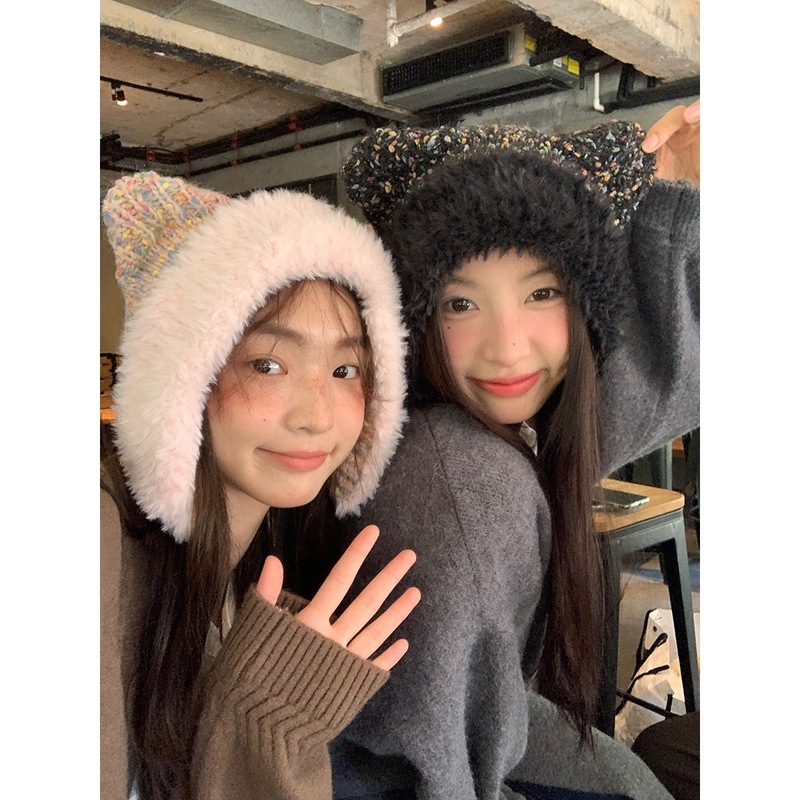 Autumn and winter big head circumference, face-showing small plush hat, contrasting color stitching, warm and cute ears knitted hat for women