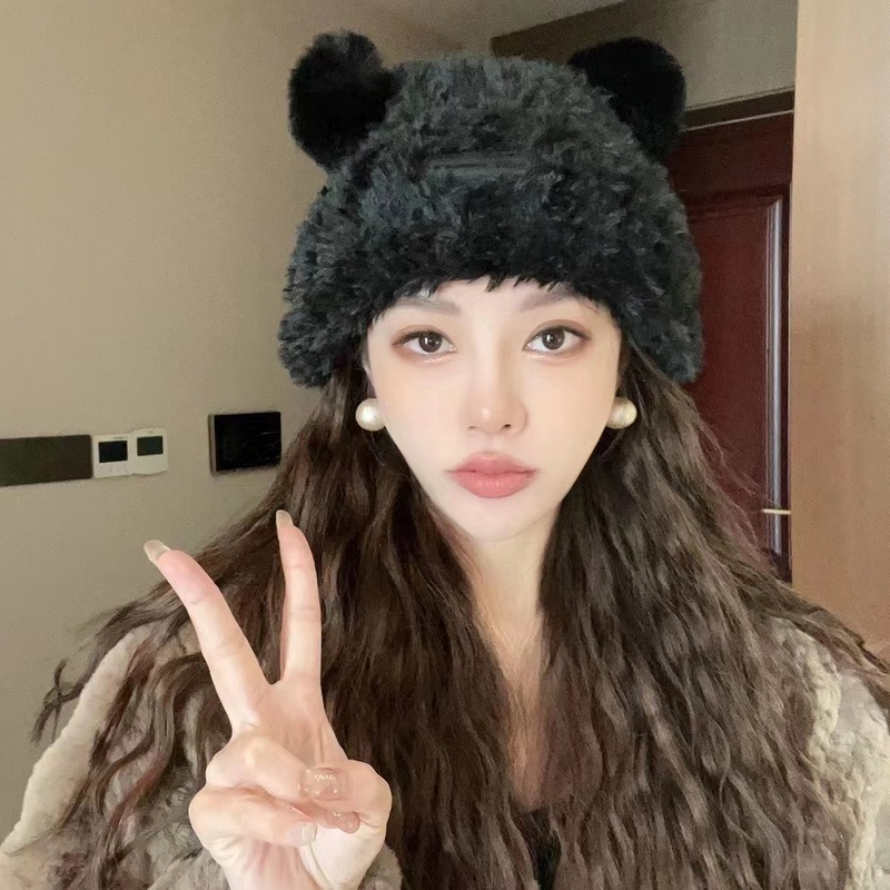 Big head circumference, soft and waxy cute little bear ears plush hat for women in autumn and winter to keep warm and show face, small loose and sweet ear protection hat