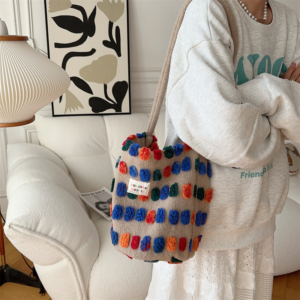 311111 Plush Bucket Bag Women's Bag New Crossbody Bag Handy Shoulder Bag Shopping Storage Bag
