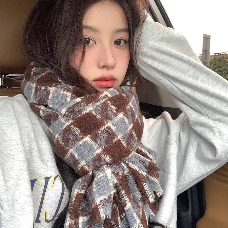 High-end new plaid scarf autumn and winter warm shawl for students retro versatile tassel houndstooth scarf for women