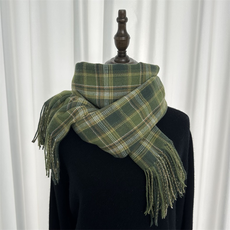 New fine plaid scarf for women Japanese and Korean sweet style warm scarf fashion shawl autumn and winter imitation cashmere scarf