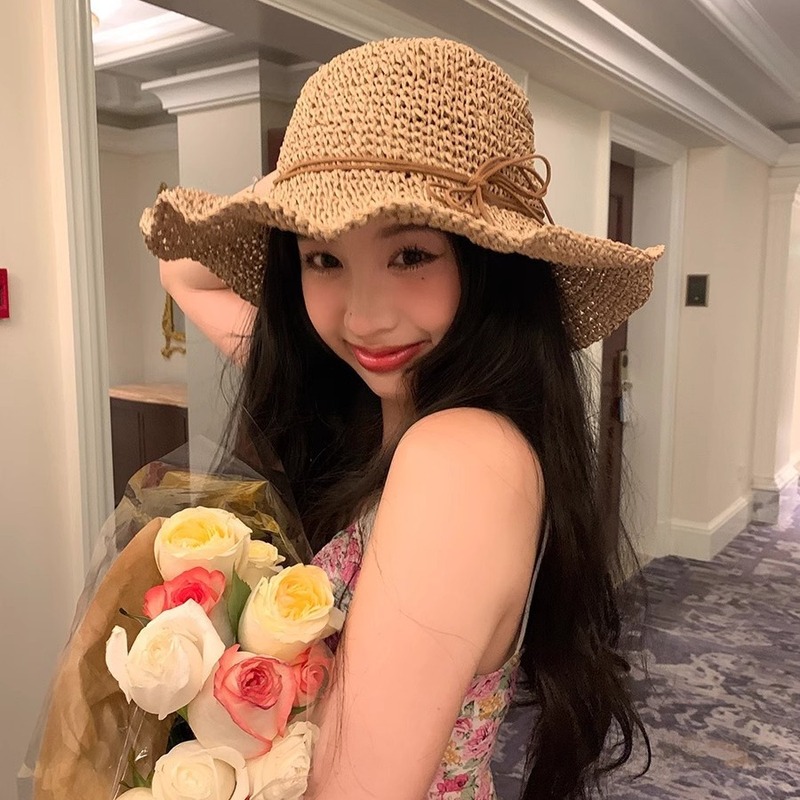 Japanese and Korean foldable straw hats hand-knitted hats outdoor sunshade and sun protection women's large brim beach fisherman hat
