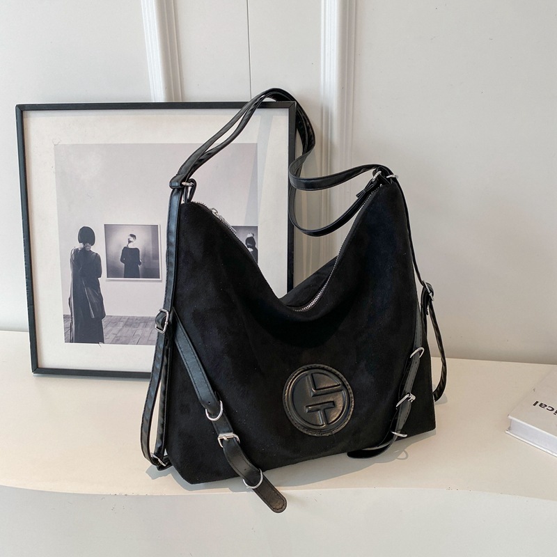 Simple and stylish large-capacity armpit tote bag winter new women's shoulder bag niche design crossbody bag for women