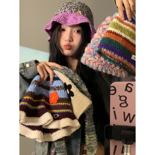 Woolen hat for women with big head circumference in winter, showing face, small colorful striped fisherman hat, small flower pile hat, warm and cold hat, versatile