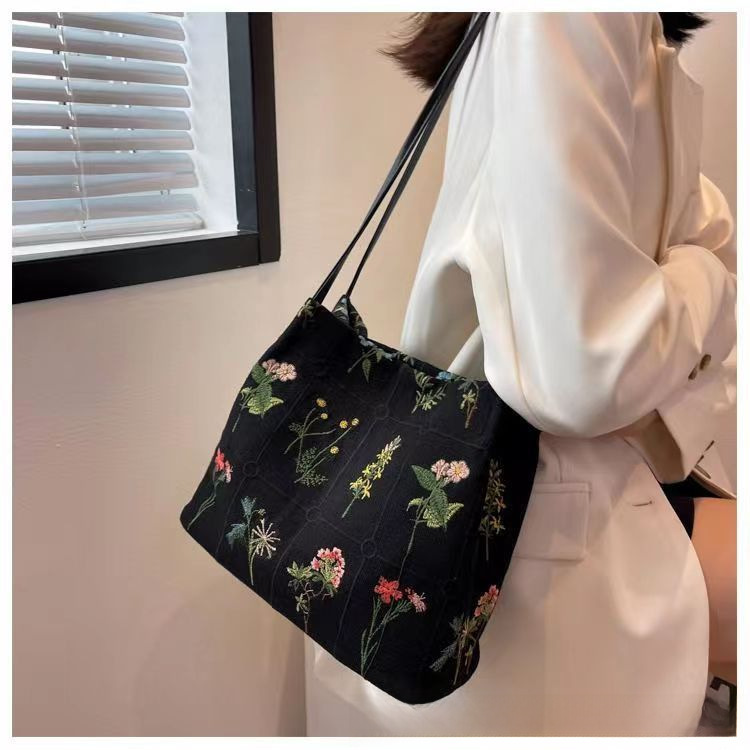 Large-capacity bag women's summer versatile new canvas casual shoulder bag high-end class commuting bucket bag