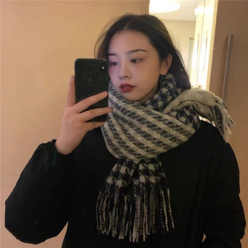 Korean style houndstooth plaid scarf for women autumn and winter 2024 new high-end versatile shawl warm thickened scarf
