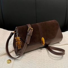 Autumn and winter retro fashion versatile armpit baguette bag single shoulder crossbody bag new trendy niche design women's bag