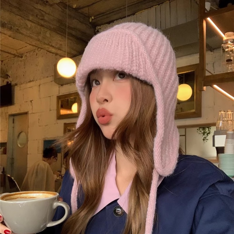 Solid color lace-up knitted woolen hat for women in winter, warm and cold-proof flying hat, versatile face-showing primary school student ear protection Lei Feng hat