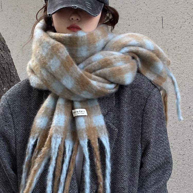 Niche plaid scarf girls winter high-end 2024 new Korean style tassel versatile shawl scarf thick blue