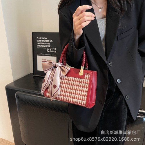 New style bag, temperament handheld tote bag, red bride wedding bag, middle-aged mother’s atmospheric one-shoulder crossbody bag wholesale