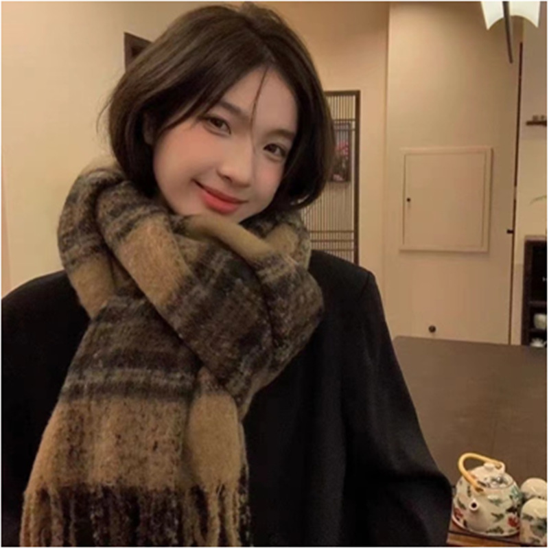 New Maillard imitation cashmere scarf plaid Korean version thickened warm soft waxy shawl couple neck scarf