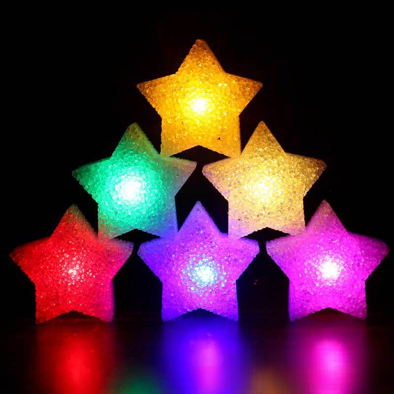 Stage performance holding small star lamp in hand holding dance performance chorus holding luminous five-pointed star decorative props