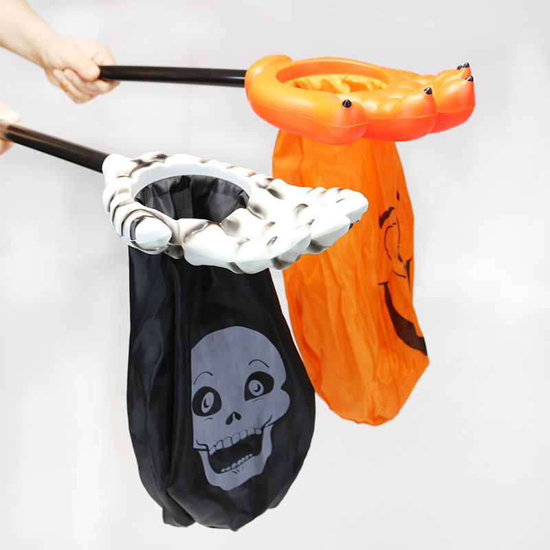 Zilin wholesale Halloween children's toys gifts, pumpkin skull candy bag, large palm candy bag
