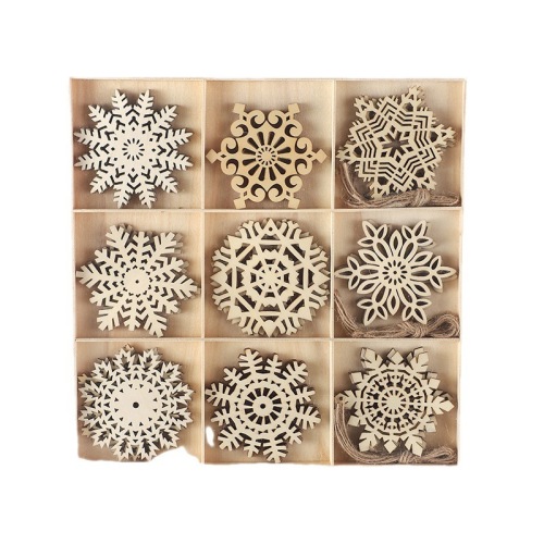 Wooden crafts Christmas snowflake pendant Creative hollow wooden pendant Christmas snowflake decorative pendant