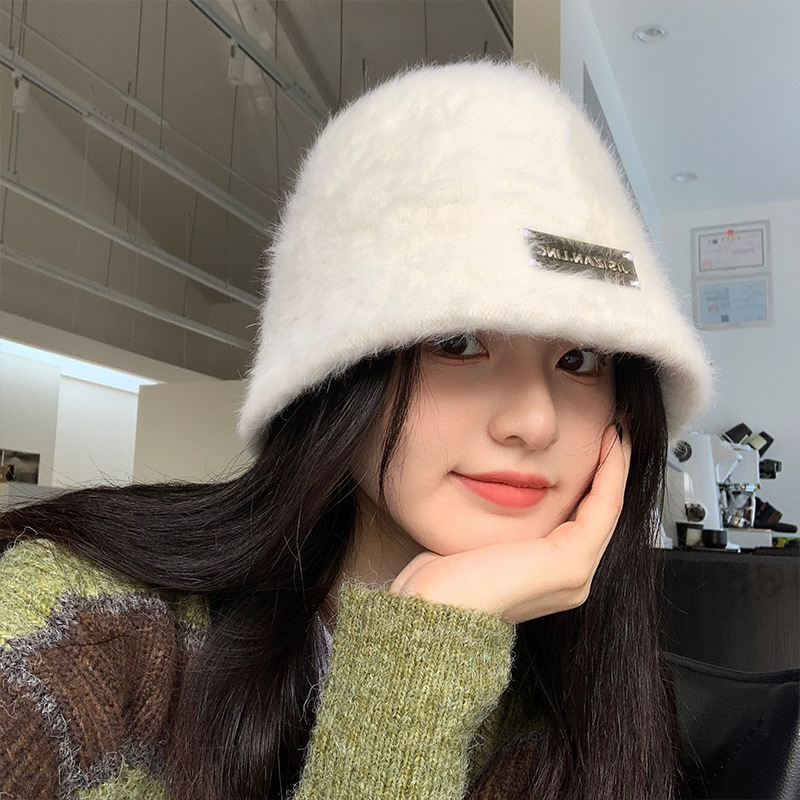 Autumn and winter hats for women, women's face-displaying small metal label fisherman hat, large head circumference, versatile woolen basin hat, warm rabbit fur bucket hat