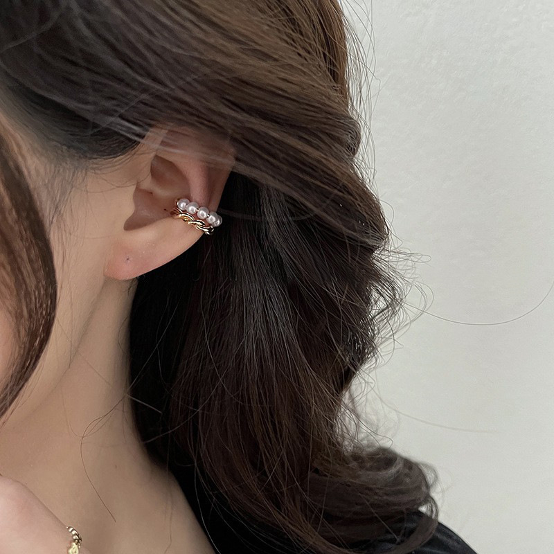 Double-layered French pearl ear bone clip without pierced ears, new trendy summer earrings for women, high-end ear clip earrings