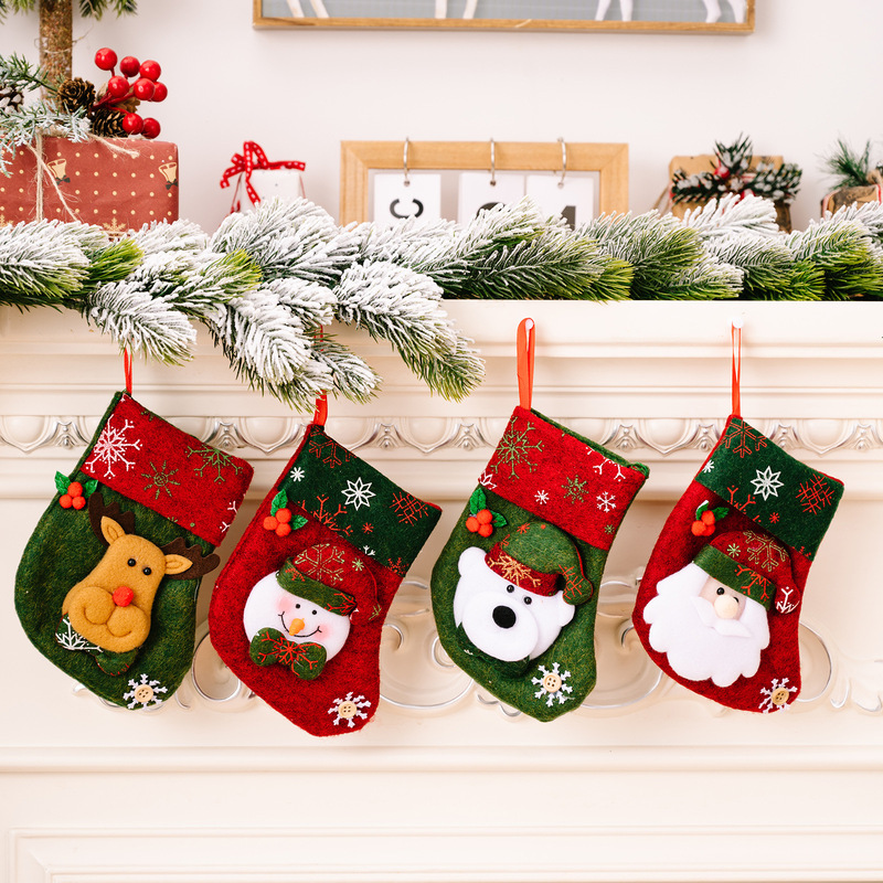 Christmas decoration supplies, Christmas tree pendants, retro socks, children's candy bags, holiday gift bags, scene layout