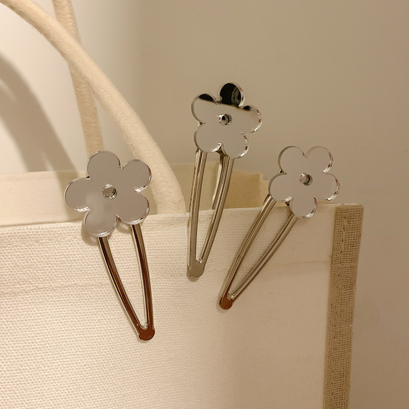 ins mirror love small flower bangs hair clip internet celebrity side clip girly temperament versatile duckbill clip top clip hair clip