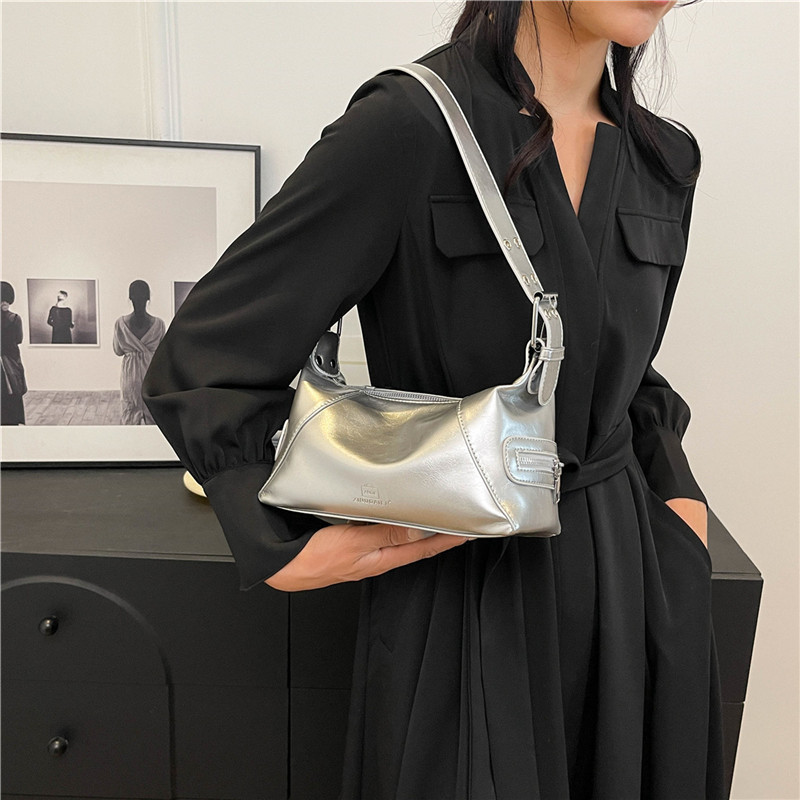 Shoulder bag Korean style silver solid color simple and versatile European and American armpit bag large capacity commuting versatile simple armpit bag