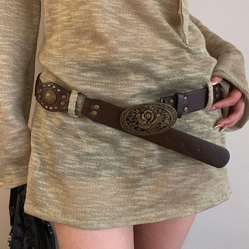 American retro denim belt for women 2024 new Korean version with skirt, versatile rivet belt, fashionable girdle