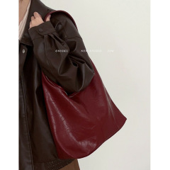 Work commuting armpit bag for women autumn and winter 2024 new trendy shoulder bag Maillard retro large capacity tote bag